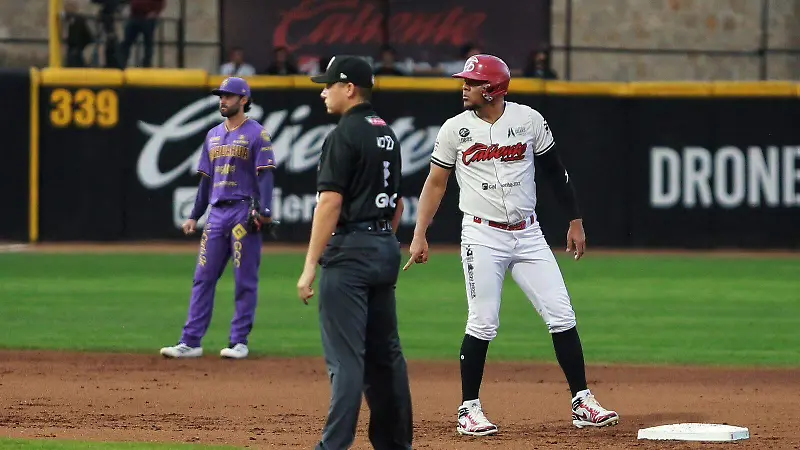 Partido de beisbol del equipo Caliente de Durango 